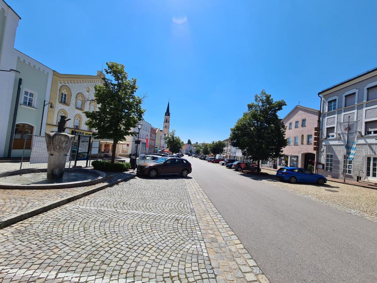 Hotel & Gasthof Zur Post Neumarkt-Sankt Veit Luaran gambar